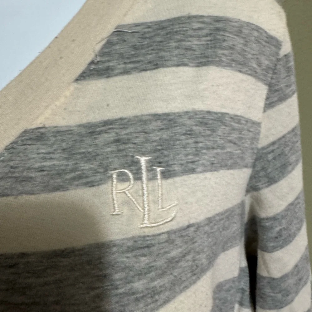 Lauren Ralph Lauren striped v-neck sleepshirt in grey and cream. Sz L